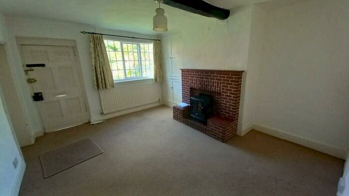 2 Bedroom End Of Terrace House To Rent In Bridge End, Warwick, CV34