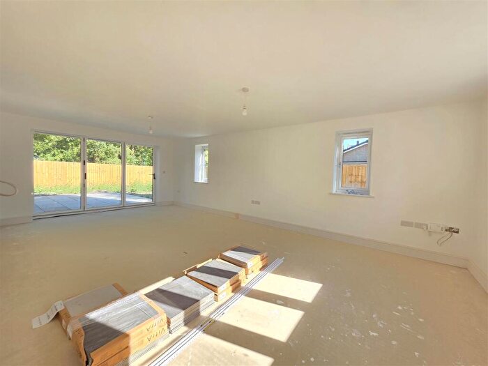 4 Bedroom Detached House For Sale In Pinstock Lane, Gedney, Spalding, PE12