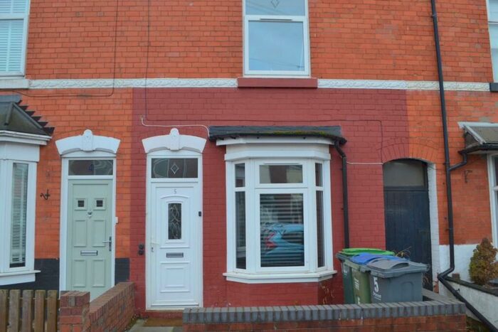 3 Bedroom House To Rent In Ethel Street, Smethwick, B67