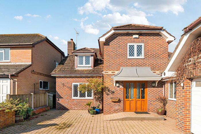 4 Bedroom Detached House For Sale In Baker Close, Wool, BH20