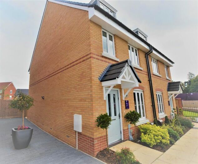 3 Bedroom Property To Rent In Sedgwick Grove, Hoddesdon, EN11