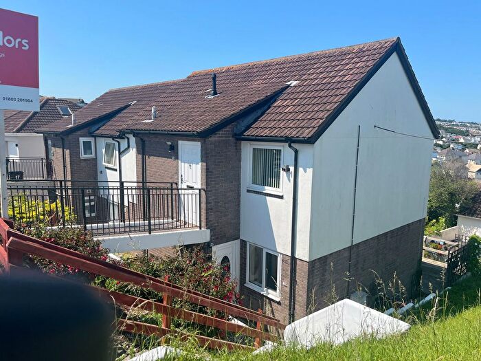 2 Bedroom Flat For Sale In Wheatlands Road, Goodrington, Paignton, TQ4