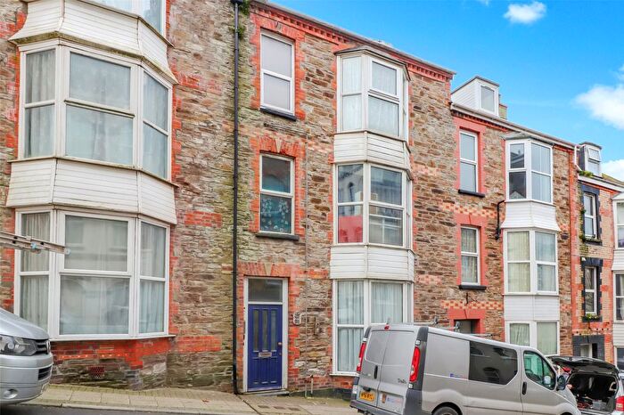 3 Bedroom Flat For Sale In Oxford Grove, Ilfracombe, Devon, EX34
