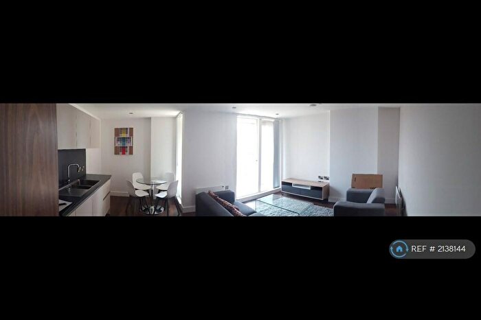 3 Bedroom Flat To Rent In The Assembly, Manchester, M1