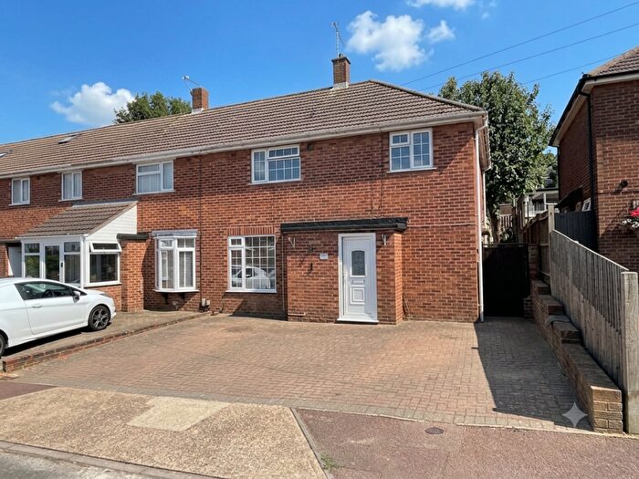 3 Bedroom End Of Terrace House For Sale In Quixote Crescent, Strood, Rochester, ME2