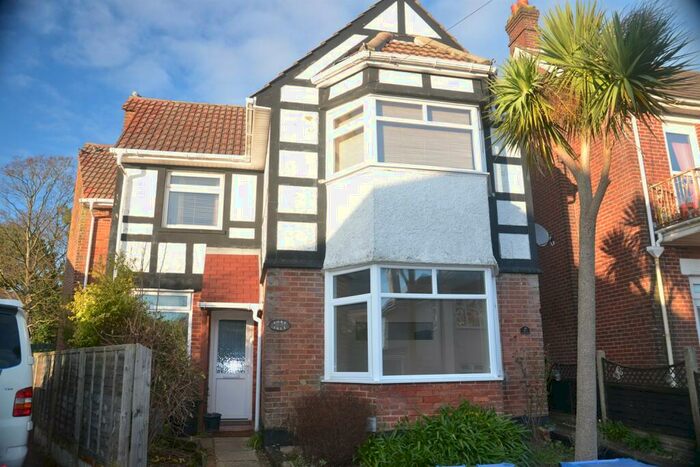 3 Bedroom Flat To Rent In Bedroom Ground Floor Flat In Poole, BH14