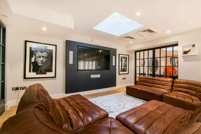 1 Bedroom Flat To Rent In High Street, Croydon, CR0