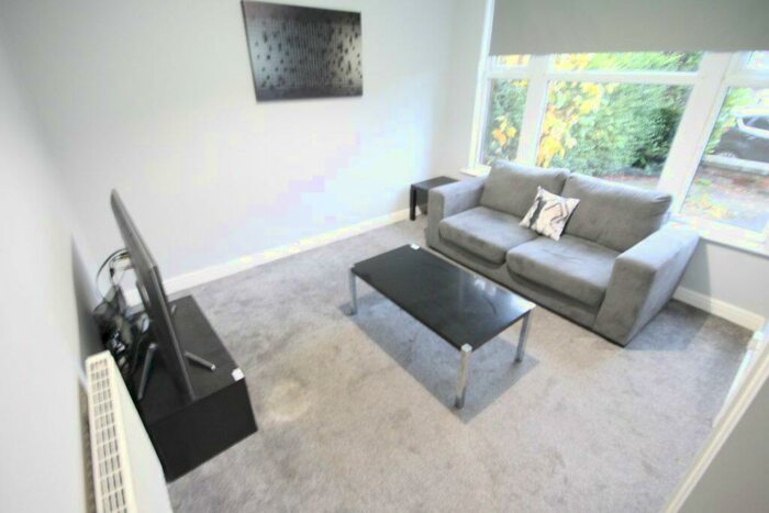 6 Bedroom Terraced House To Rent In Lucas Place, Woodhouse, Leeds, LS6