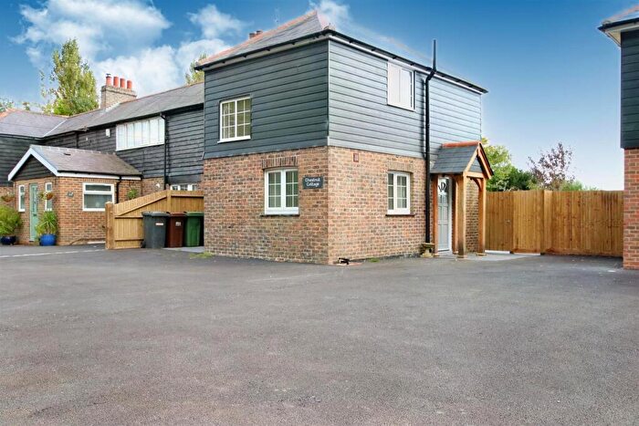 3 Bedroom Garage / Parking For Sale In Magham Down, Hailsham, East Sussex, BN27