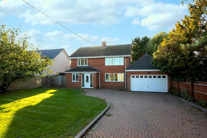 4 Bedroom Detached House To Rent In Mears Ashby Road, Earls Barton, Northamptonshire, NN6