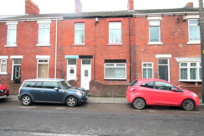 2 Bedroom Apartment For Sale In Beatrice Terrace, Shiney Row, Houghton Le Spring, DH4