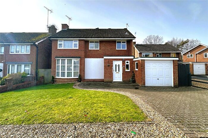 3 Bedroom Detached House For Sale In High Beeches, Frimley, Surrey, GU16