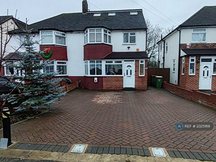 4 Bedroom Semi-Detached House To Rent In Riverside Road, Sidcup, DA14