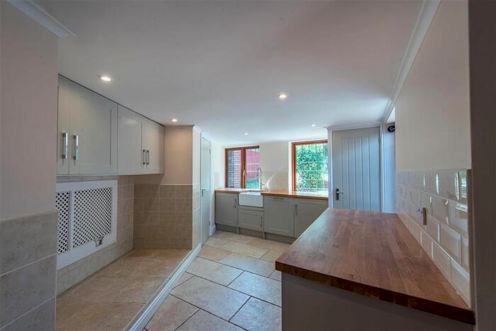 6 Bedroom Detached House To Rent In Teston Road, Offham, West Malling, ME19