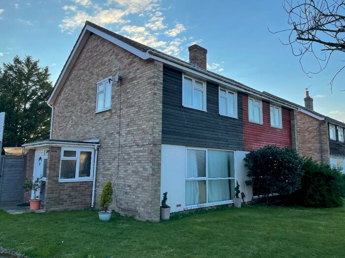 3 Bedroom Semi-Detached House To Rent In Walton Park, Walton-on-Thames, KT12