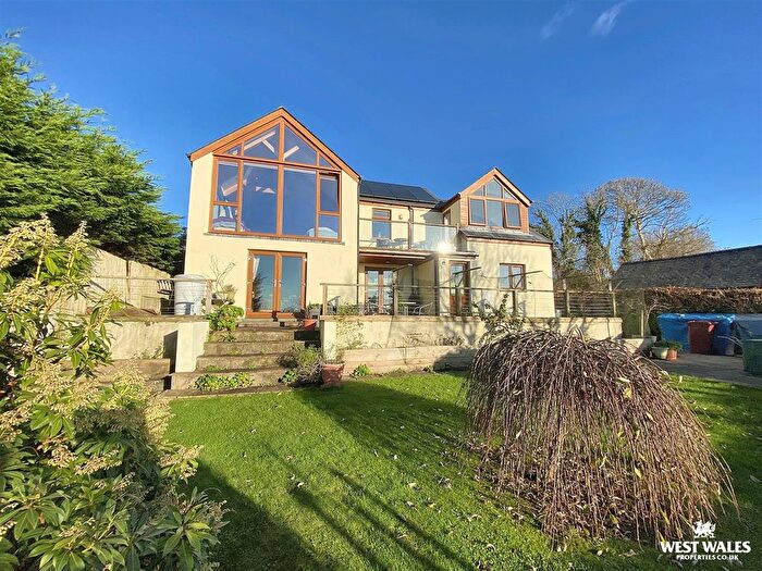 4 Bedroom Detached House For Sale In Martletwy, Narberth, SA67