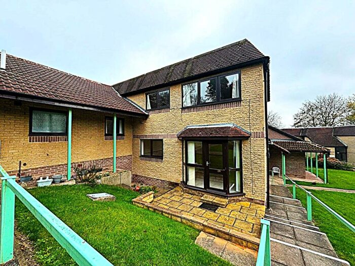 1 Bedroom Flat To Rent In High Street, Old Whittington, S41