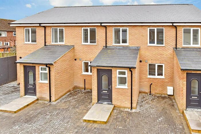 2 Bedroom Mews To Rent In Turkey Street, Margate, CT9