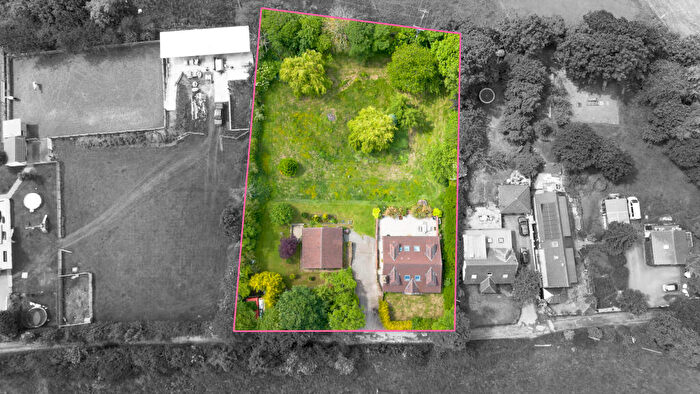 6 Bedroom Detached House For Sale In Wild Grove, Pudsey, LS28