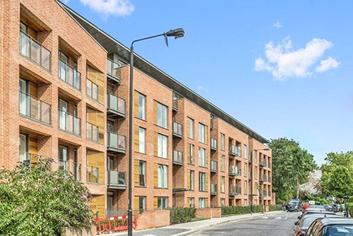 1 Bedroom Apartment To Rent In Beaufort Court, Maygrove Road, West Hampstead, NW6