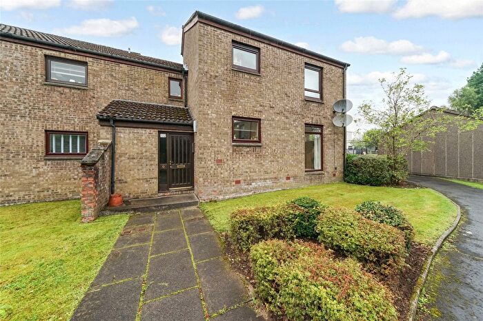 1 Bedroom Flat For Sale In Ferndale Court, Summerston, Glasgow, G23
