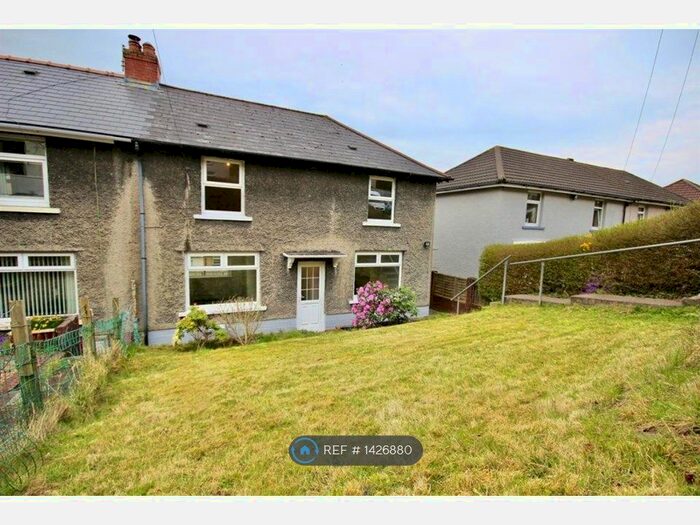 3 Bedroom Semi-Detached House To Rent In Sunnybank, Abertridwr, Caerphilly, CF83