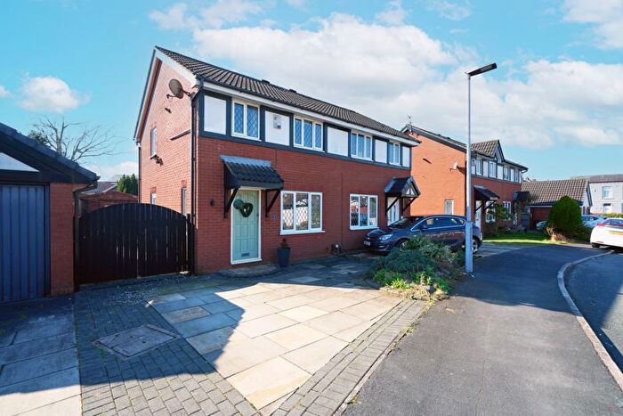 3 Bedroom Semi-Detached House For Sale In Barbrook Close, Standish, Wigan, WN6