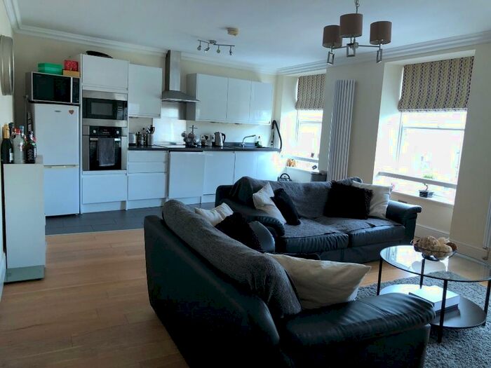 1 Bedroom Apartment To Rent In Royal Parade, Harrogate, North Yorkshire, HG1
