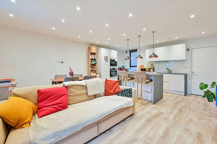 1 Bedroom Flat To Rent In Grange Road, Bermondsey, London, SE1