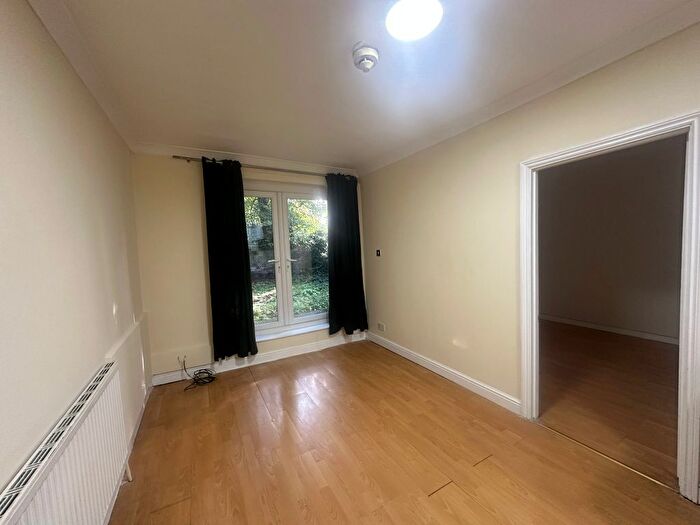 1 Bedroom Flat To Rent In Caledonian Road, London, N1