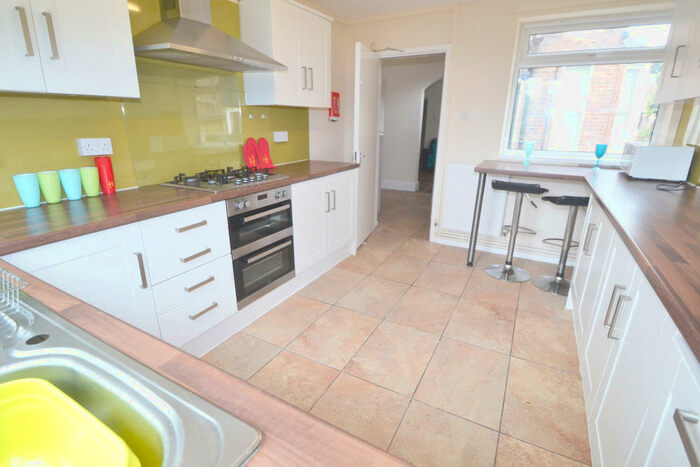 7 Bedroom Semi-Detached House To Rent In Melton Road, West Bridgford, NG2