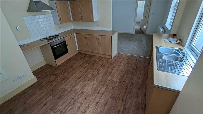 1 Bedroom Flat To Rent In The Terrace, Torquay, TQ1