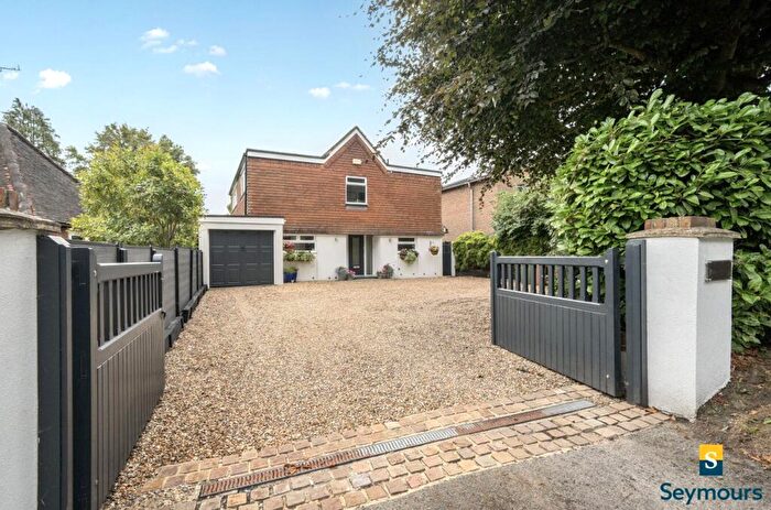 4 Bedroom Detached House For Sale In London Road, Guildford, Surrey, GU4