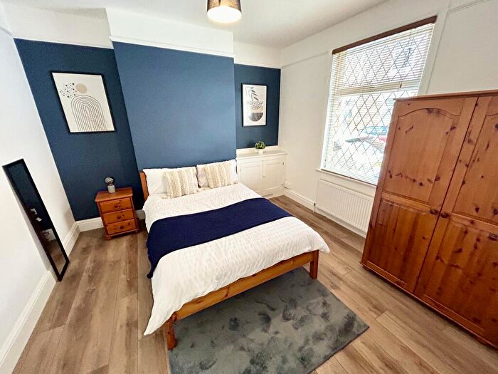 1 Bedroom House To Rent In King Street, Kettering, NN16