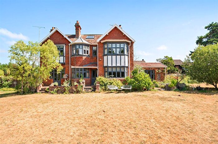 5 Bedroom Detached House For Sale In Church Road, Tasburgh, Norwich, NR15