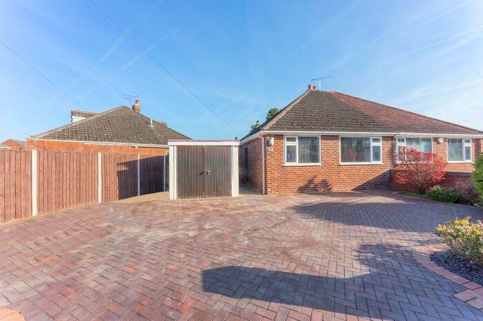 2 Bedroom Bungalow To Rent In Hamilton Avenue, Flintshire, CH5