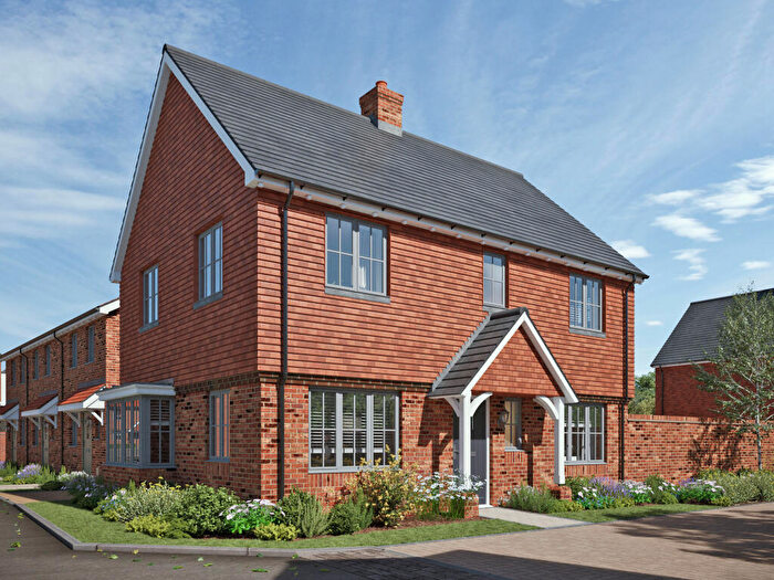 3 Bedroom Semi Detached House For Sale In Edmondsham Road, Verwood, BH31