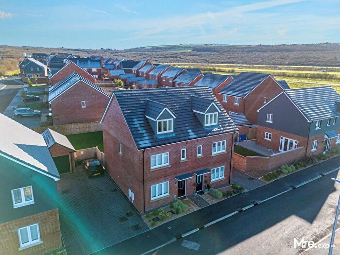 4 Bedroom Semi-Detached House For Sale In Carway, Kidwelly, SA17