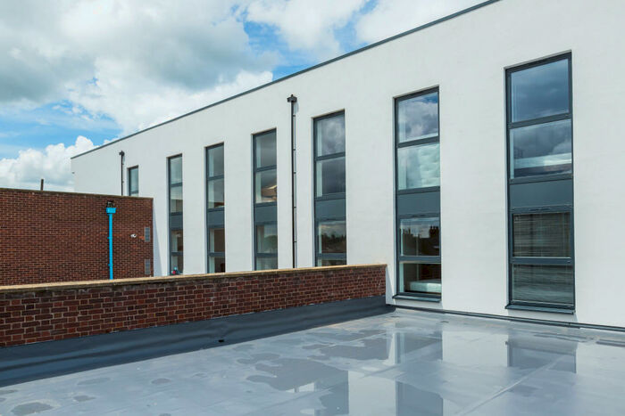 1 Bedroom Apartment To Rent In Kennett House, Headington, OX3