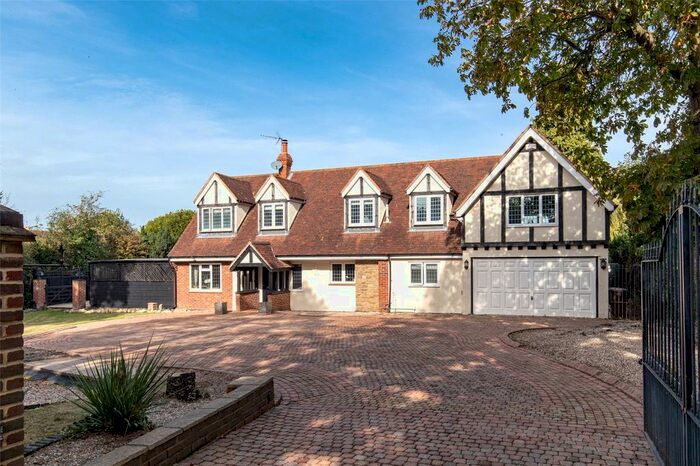 4 Bedroom Detached House For Sale In Loves Green, Highwood, CM1