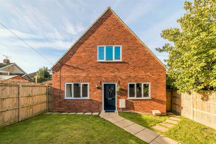 4 Bedroom Detached House To Rent In St. Martins Road, Canterbury, CT1