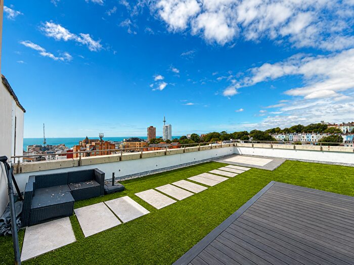 2 Bedroom Flat To Rent In Penthouse Apartment, Tower Point, North Road, Brighton, BN1