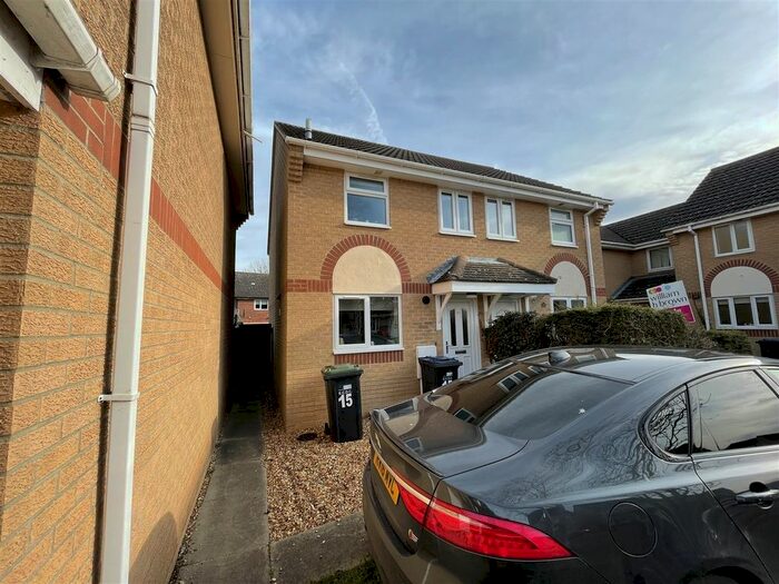 2 Bedroom Property To Rent In Blackthorn Court, Soham, Ely, CB7