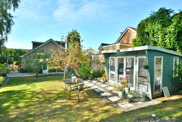 4 Bedroom Detached House For Sale In Olivers Way, Colehill, Dorset, BH21