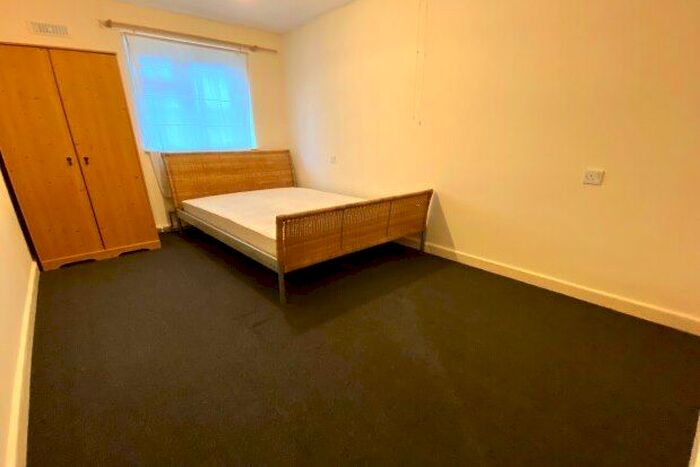 1 Bedroom Flat To Rent In Fallowfield, Manchester, M14