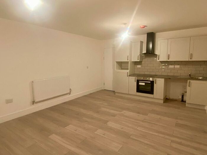 1 Bedroom Flat To Rent In Waddon Road, Croydon, CR0