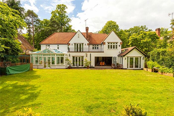 5 Bedroom Detached House For Sale In Seven Hills Road, Cobham, KT11