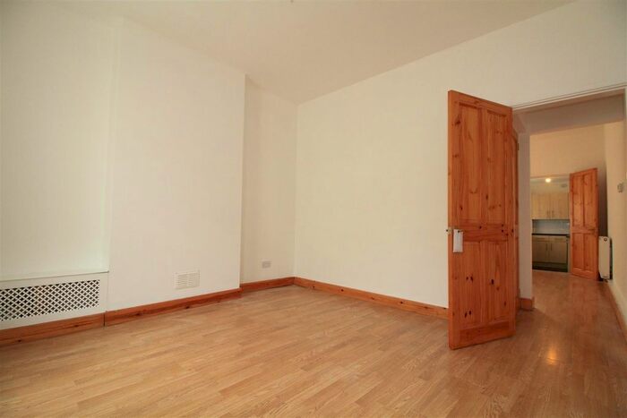 2 Bedroom Property To Rent In Beck Street, Carlton, Nottingham, NG4
