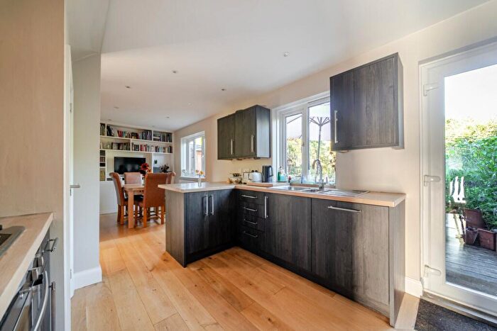 3 Bedroom Terraced House For Sale In Kingsdown Way, Hayes, BR2