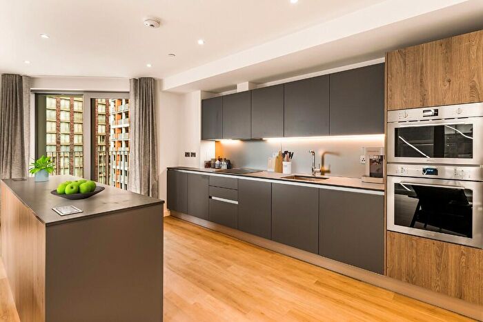 3 Bedroom Apartment To Rent In Nine Elms Lane, London, SW11